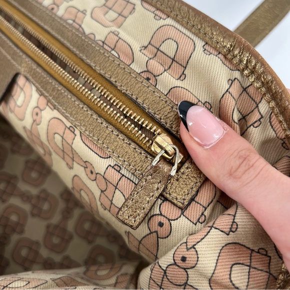 GUCCI JOLICOEUR Authentic Sherry Tote Bag with GUCCI Ball Charm keychain - Picture 10 of 16